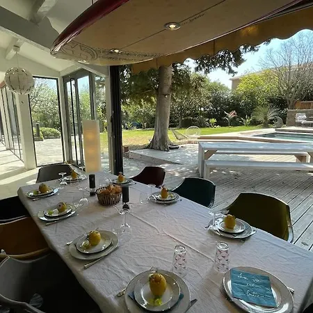 Saint-come, Du Grand Luxe A 1 Min De La Hyeres